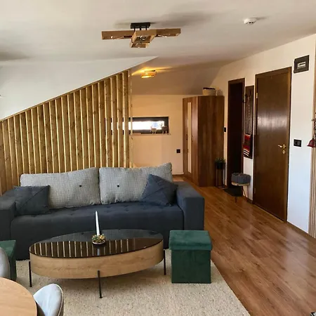 студио за гости петрови アパート